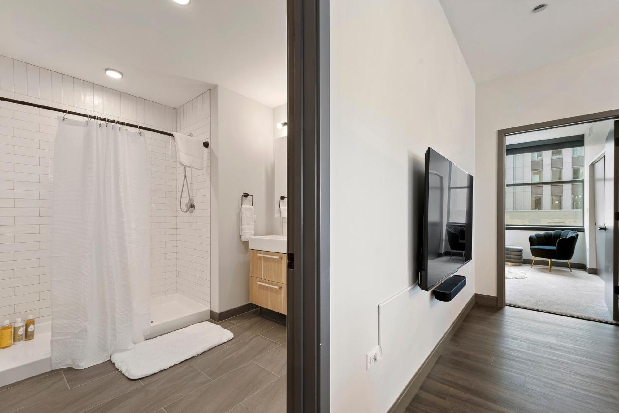 Experience Downtown Chicago At Millennium - Luxury Apartments In The Loop Ngoại thất bức ảnh